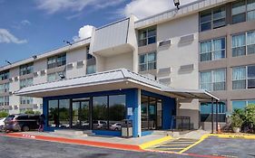 Motel 6-fort Worth, Tx - Downtown East  2*